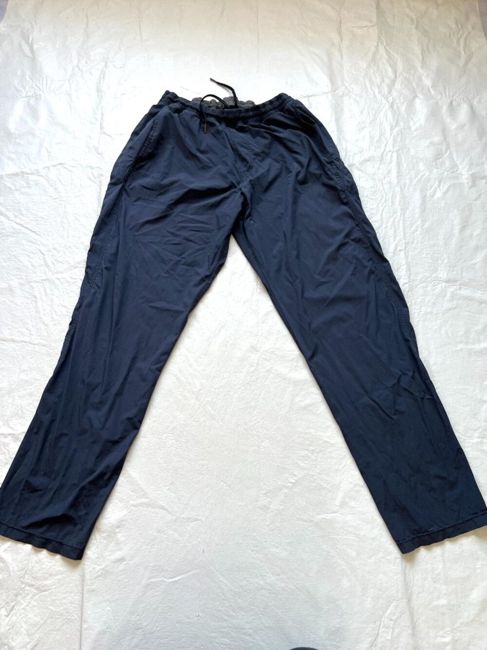 Rhone pants mens XXL navy blue athletic elastic lightweight straight leg